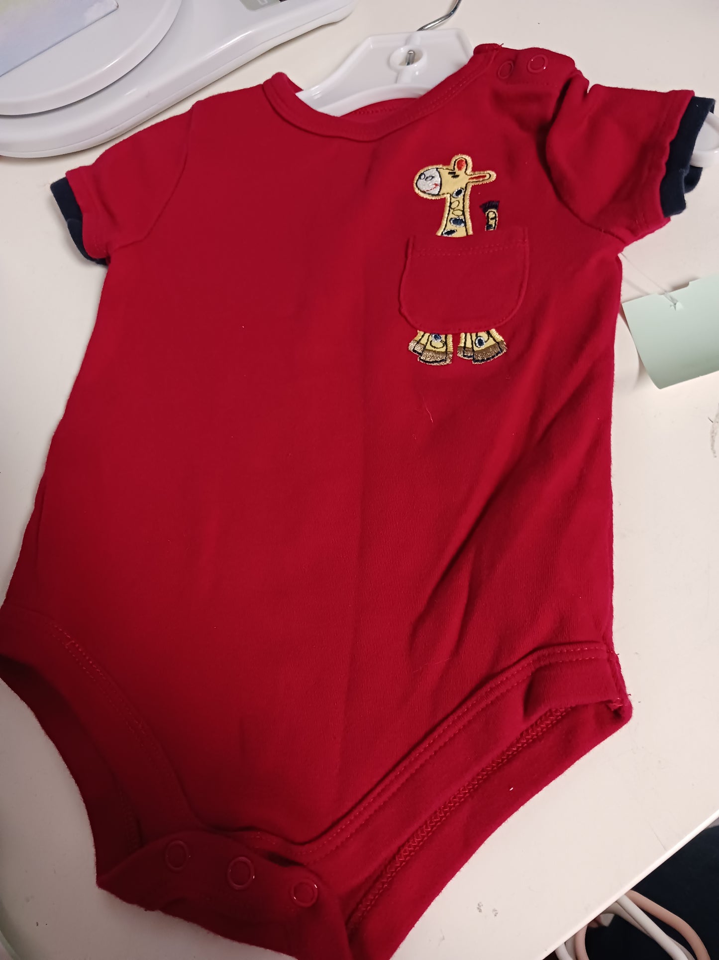Red Garanimals Giraffe Onesie, 6-9M B