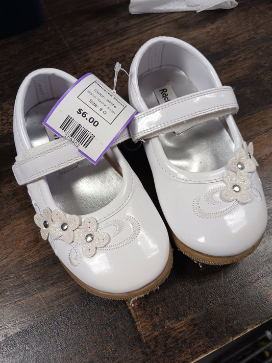 white Rachel Shoes Flowered Shoes, 9 G
