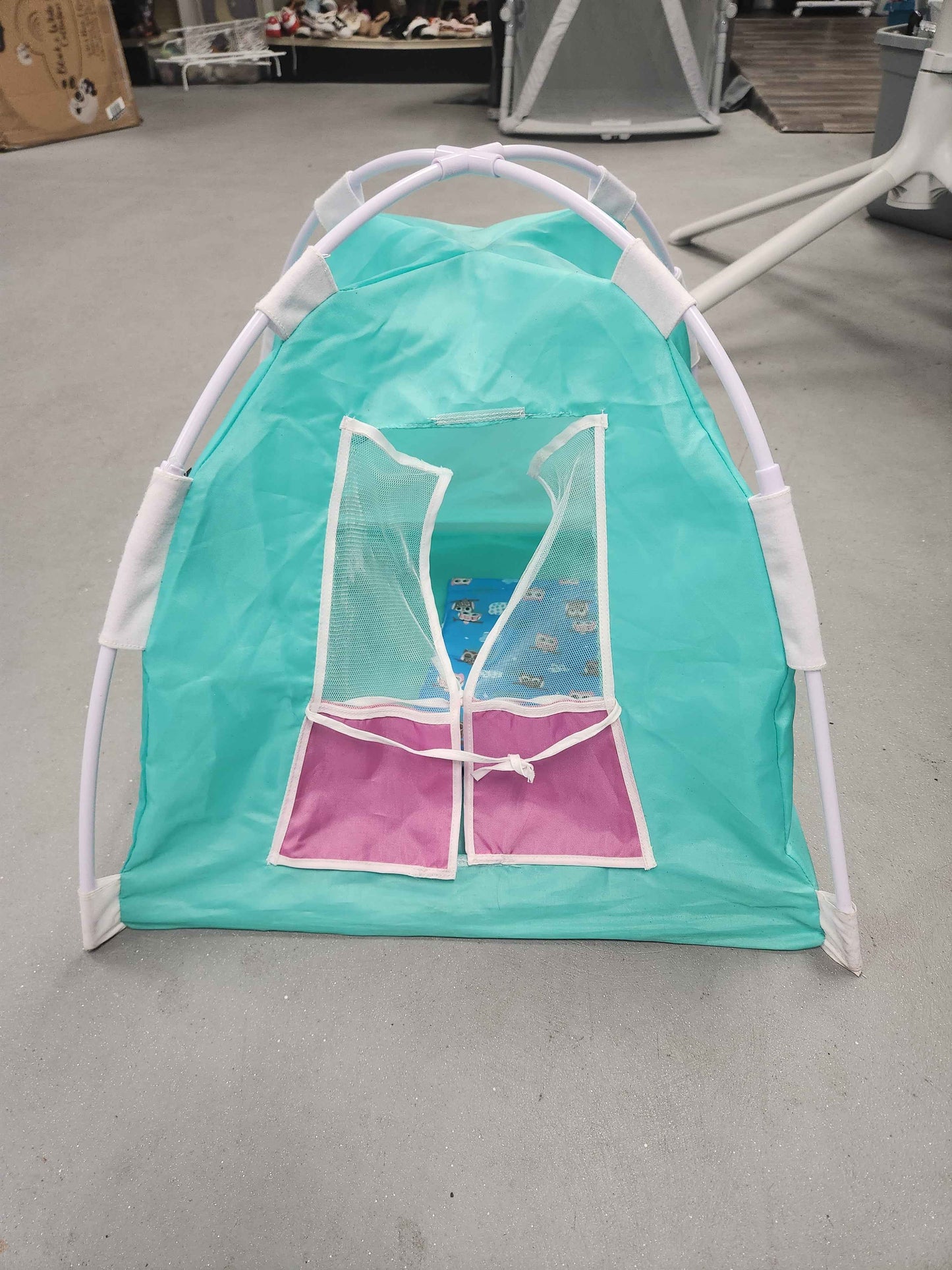 18In Doll Tent