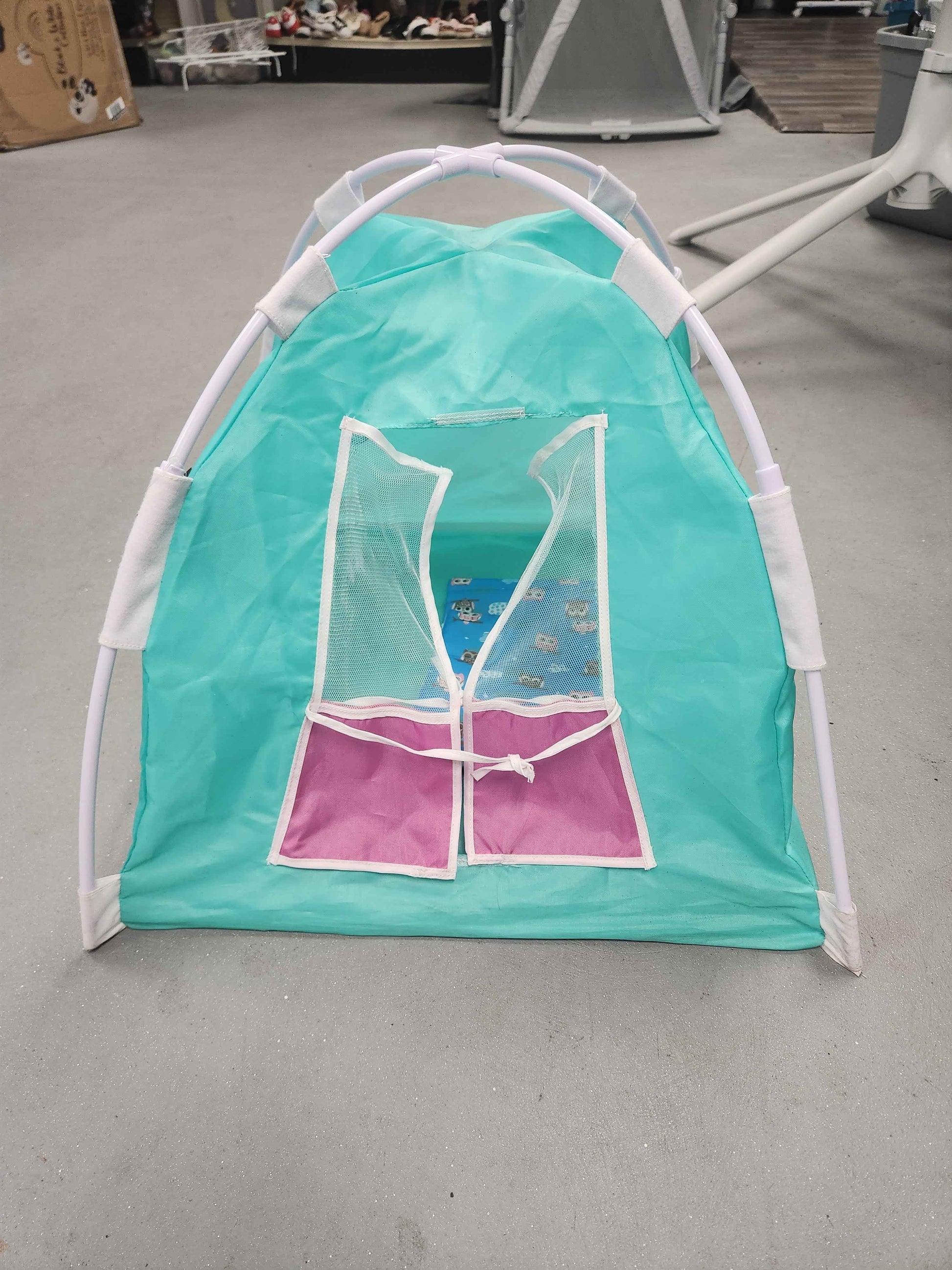 18In Doll Tent