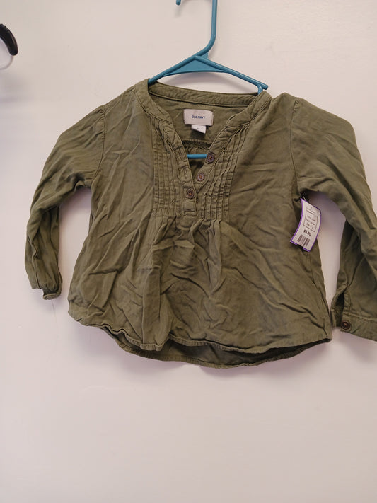 Green Old Navy Longsleeve Shirt, 4T G