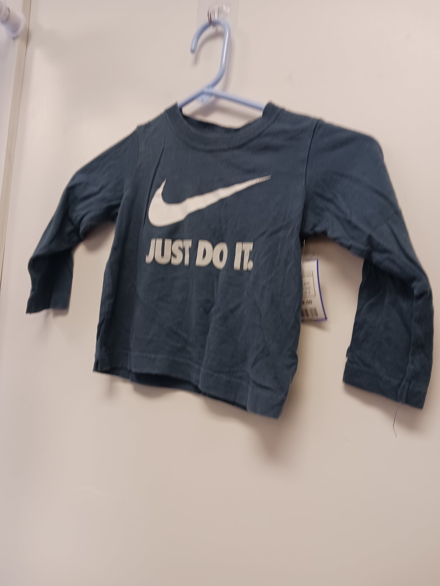grey Nike Long Sleeve Tshirt, 2T B