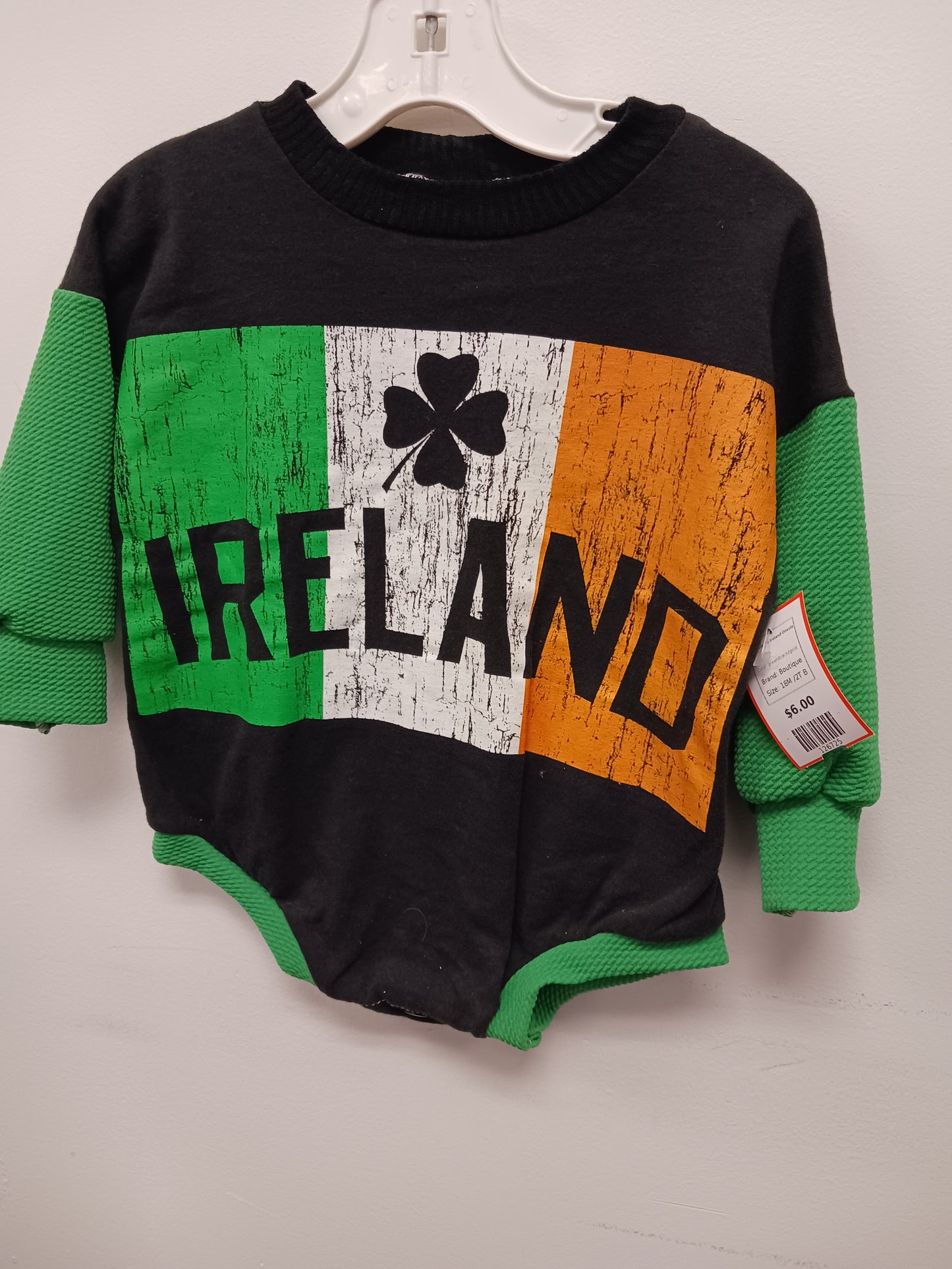 green/black/gold Boutique Long Sleeve Ireland Onesie, 18M /2T B