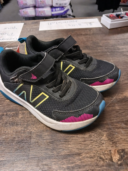 Black New Balance Sneakers, 11 G